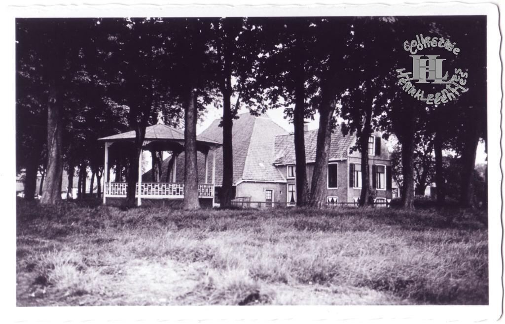 Muziektent ca. 1940